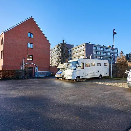 Generation Europe Youth Hostel-2